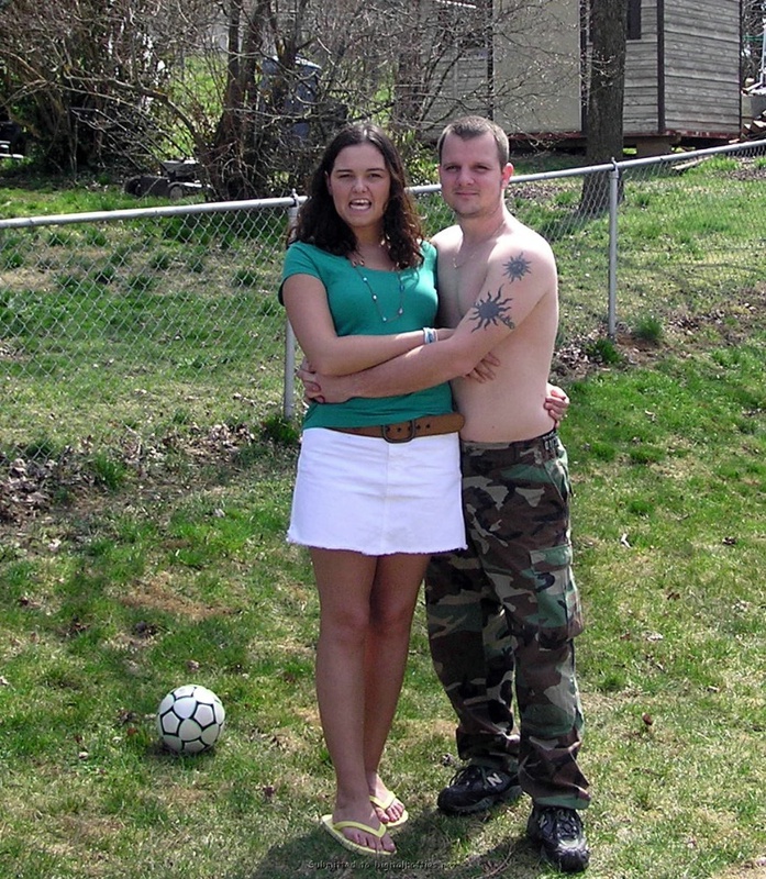 Европейка отдыхает с бойфрендом в коттедже 19 фотография