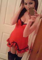 Сочная студентка сняла красное платье и делает голые селфи 2 фото Сочная студентка сняла красное платье и делает голые селфи 2 фото