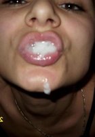 Жгучая брюнетка тсрастно отсасывает хер ради густой спермы 16 фото Жгучая брюнетка тсрастно отсасывает хер ради густой спермы 16 фото