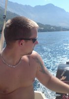 Молодая пара отдыхает в отпуске 14 фото Молодая пара отдыхает в отпуске 14 фото