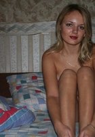 Телки в чулках обнажают свои вагины 6 фото Телки в чулках обнажают свои вагины 6 фото