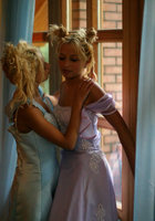 Белокурые лесбочки с набухшими сосками обнимаются голышом 2 фото Белокурые лесбочки с набухшими сосками обнимаются голышом 2 фото