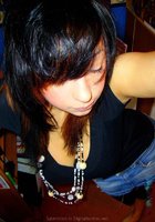 Брюнетка с модной стрижкой делает селфи 12 фото Брюнетка с модной стрижкой делает селфи 12 фото