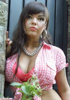 Девушка показывает сперму на промежности 2 фото Девушка показывает сперму на промежности 2 фото