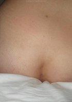 Голая девушка сушит феном волосы, стоя в номере отеля 29 фото Голая девушка сушит феном волосы, стоя в номере отеля 29 фото