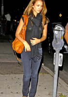 Джессика Альба снимается в студии и на море 10 фото Джессика Альба снимается в студии и на море 10 фото