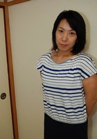 Китаянка решила опробовать вибратор 6 фото Китаянка решила опробовать вибратор 6 фото