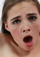 Миниатюрная крошка заглатывает член партнера и дает ему на белоснежной кровати 14 фото Миниатюрная крошка заглатывает член партнера и дает ему на белоснежной кровати 14 фото