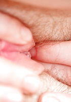 Крашеная девица в цветастом платье ласкает вагину самотыком 12 фото Крашеная девица в цветастом платье ласкает вагину самотыком 12 фото