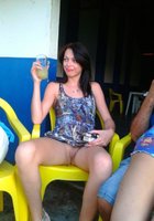 Сучки без трусов раздвигают ноги и показывают пилотки под юбками 9 фото Сучки без трусов раздвигают ноги и показывают пилотки под юбками 9 фото