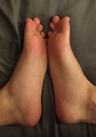 Готовые к фут фетишу девушки показывают ножки и ступни 13 фото Готовые к фут фетишу девушки показывают ножки и ступни 13 фото