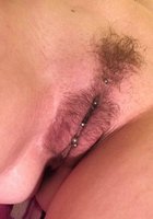 Брюнетка с проколотыми сосками и волосатой киской делает селфи перед зеркалом 10 фото Брюнетка с проколотыми сосками и волосатой киской делает селфи перед зеркалом 10 фото