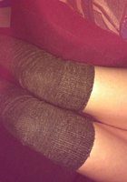 Брюнетка с проколотыми сосками и волосатой киской делает селфи перед зеркалом 16 фото Брюнетка с проколотыми сосками и волосатой киской делает селфи перед зеркалом 16 фото