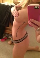 Худенькие девки с тонкими талиями позируют в обнаженном виде в домашних условиях 15 фото Худенькие девки с тонкими талиями позируют в обнаженном виде в домашних условиях 15 фото