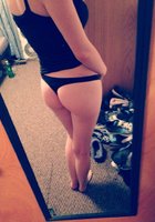 18-летняя блогерша с натуральной грудью 4 размера оголяется у себя дома 9 фото 18-летняя блогерша с натуральной грудью 4 размера оголяется у себя дома 9 фото