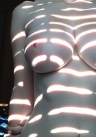 18-летняя блогерша с натуральной грудью 4 размера оголяется у себя дома 10 фото 18-летняя блогерша с натуральной грудью 4 размера оголяется у себя дома 10 фото