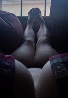 Рыжая пышка с пирсингом в сосках хвастается мясистыми формами 19 фото Рыжая пышка с пирсингом в сосках хвастается мясистыми формами 19 фото