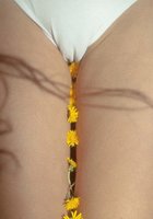 Молодые девицы на свежем воздухе демонстрируют обнаженные прелести 13 фото Молодые девицы на свежем воздухе демонстрируют обнаженные прелести 13 фото