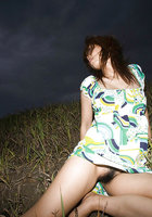 Yura Aikawa попозировала перед другом в доме, а затем вышла с ним на улицу 2 фото Yura Aikawa попозировала перед другом в доме, а затем вышла с ним на улицу 2 фото